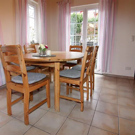 Feriehus Doppelhaushaelfte Bernsteinhaus Ii, Trassenheide, Cleaning Included *