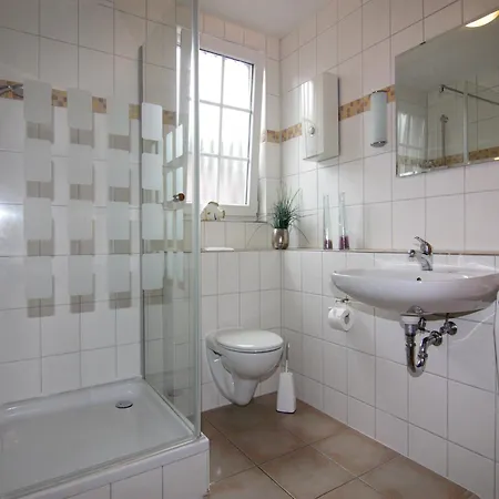 Doppelhaushaelfte Bernsteinhaus Ii, Trassenheide, Cleaning Included Feriehus Trassenheide